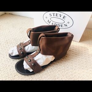 New in Box Steve Madden LEATHER sandals shoes 6